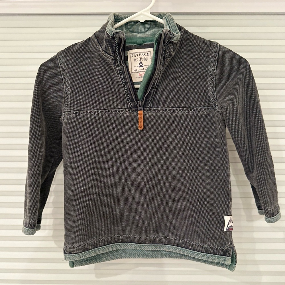 Fat Face Boys Quarter Zip in Grey Size 4/5
